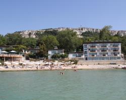 Хотел Оазис-  с достъп до плажа