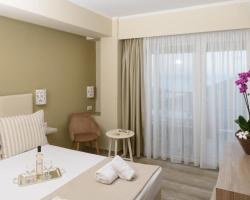 Ammos Beach Seaside Luxury Suites Hotel