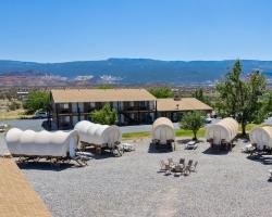 Broken Spur Inn & Steakhouse