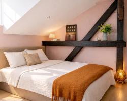 He-Ra Apartments with Free Parking