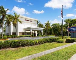 Hampton Inn Naples-Central