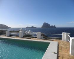 Comfortable Spanish villa with magical views of Es Vedra