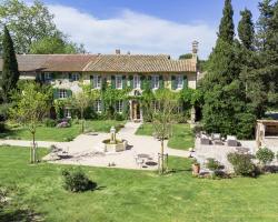 Domaine de Rhodes - 5 Chambres et 7 locations de vacances