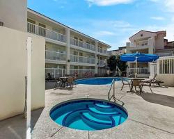 Howard Johnson by Wyndham Tempe University/Phoenix
