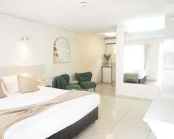 Bay Motel