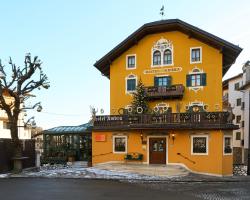 Ambra Cortina Luxury&Fashion Hotel