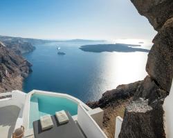 Aqua Luxury Suites by NOMÉE Hospitality Group