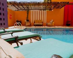 Hotel Plaza Colonial