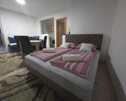 Guest House Nana