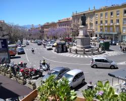 Note Sulla Piazza