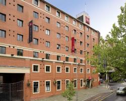 Ibis Sheffield City