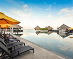 Golden Palm Tree Sepang