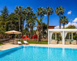 Villa Adriana - Private Pool Villa & Rooms