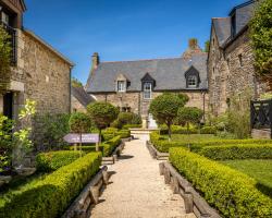 Manoir Des Douets Fleuris