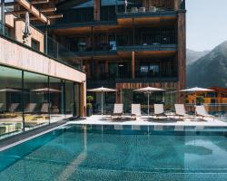 Grünwald Resort Sölden Appartements und Chalets mit Pool