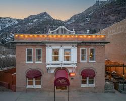 St. Elmo Hotel