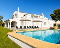 Villa Savanna Spacious villa with private pool near the beach