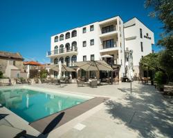 Hotel Stari Dvor