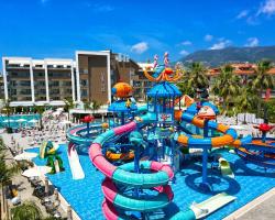Blue Wave Suite Hotel