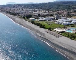 Stamatakis Boutique Studios