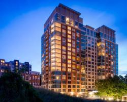 Global Luxury Suites at Park Crest