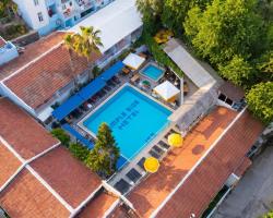 Side Temple Hotel