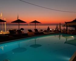 Violetta Seaside Studios&Apartments