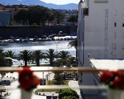 Apartment Sea Wave with Garage
