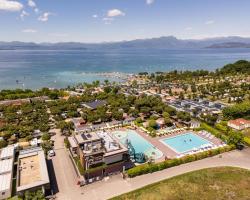 Club del Sole Le Palme Lazise Family Collection