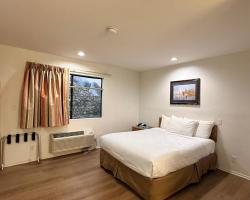 Jolly Roger Hotel