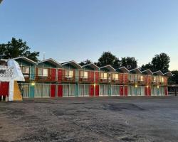 Gray Plaza Motel Benton Rend Lake I-57