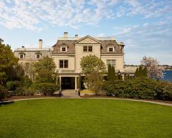 The Chanler at Cliff Walk