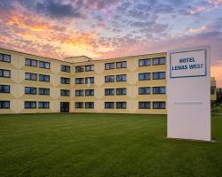 Lenas West Hotel