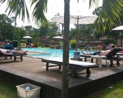 Lanta Long Beach Hostel