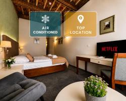 The Golden Wheel Hotel