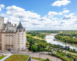 Fairmont Hotel Macdonald