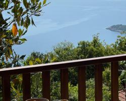 Om Living Pelion