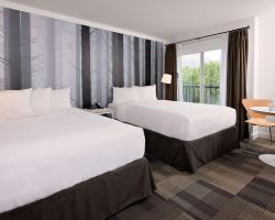 Coast Canmore Hotel & Conference Centre