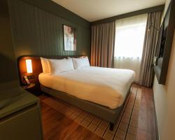 Honest Budapest by Chic & Basic
