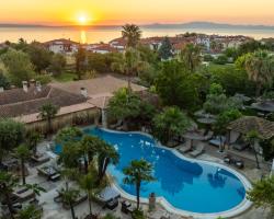 Achtis Hotel