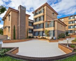 Comfort Inn & Suites Burwood