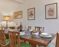 Gemma Halldis Apartment