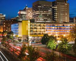 Staypineapple, Hotel Rose, Downtown Portland