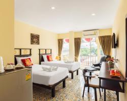 Le Hua Hotel