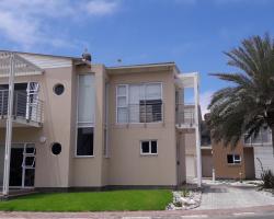 F1 Waterfront Estate Villa