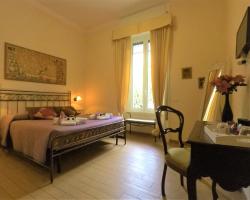 Tucci's Roma Guest House