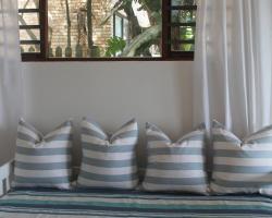 Dolphins Hill B and B