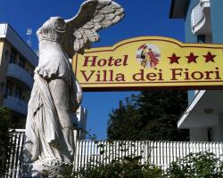 Hotel Villa dei Fiori - sul mare con piscina