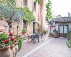 Relais Chiesa Madre - Rooms and Apartments