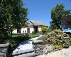 Peaceful Cottage in Ardennes with Private Terrace